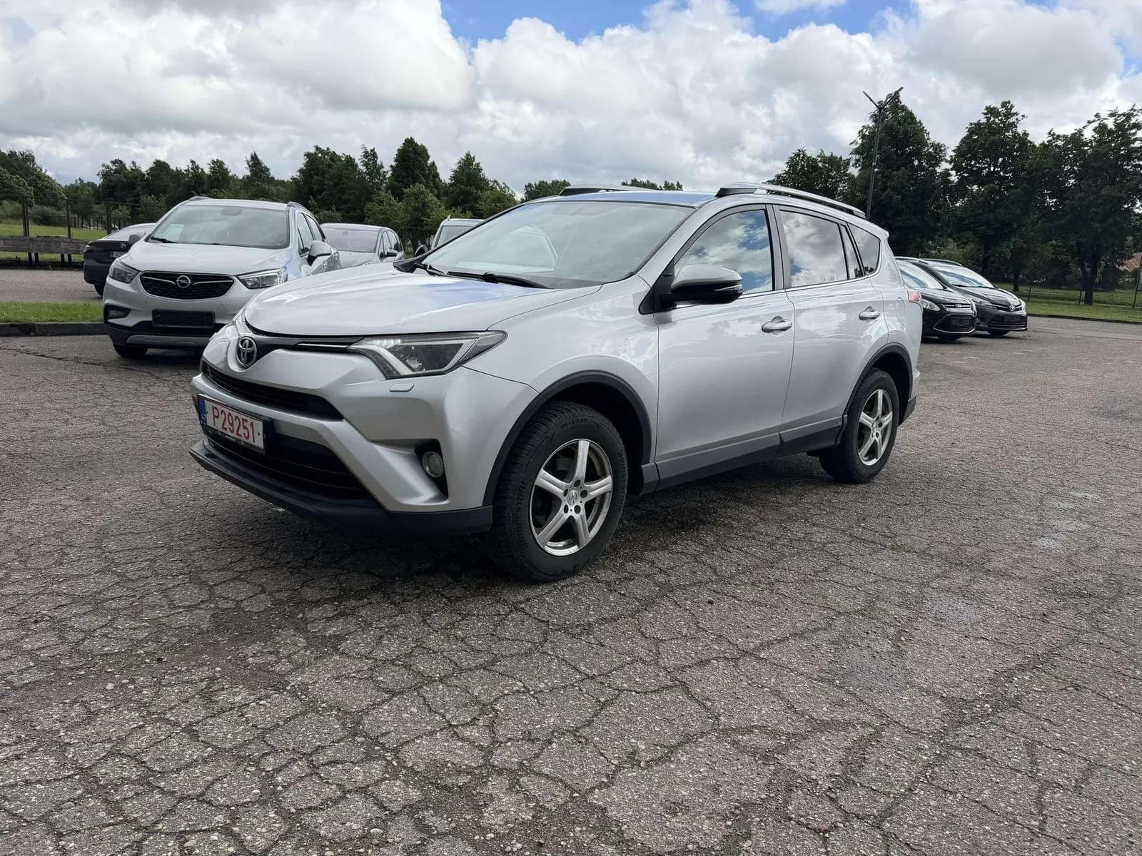 Toyota RAV4, nuotrauka 2
